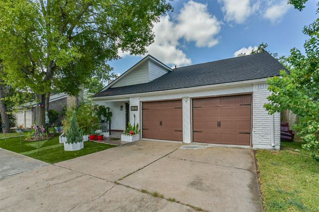 2814 Waypark Drive, Houston, TX 77082