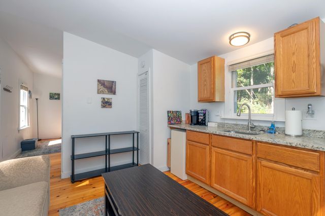 300 Ferry Street, Douglas, MI 49406
