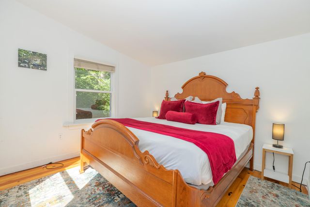 300 Ferry Street, Douglas, MI 49406