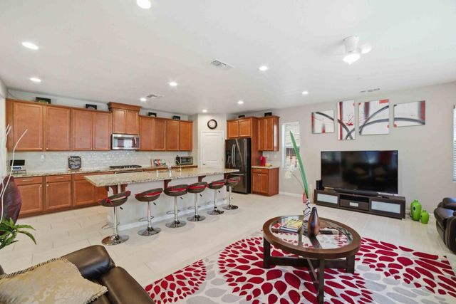 741 Baxter Way, Gilroy, CA 95020