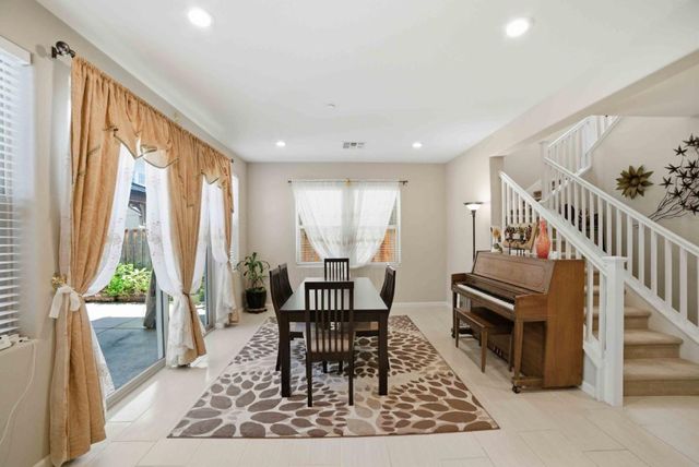 741 Baxter Way, Gilroy, CA 95020