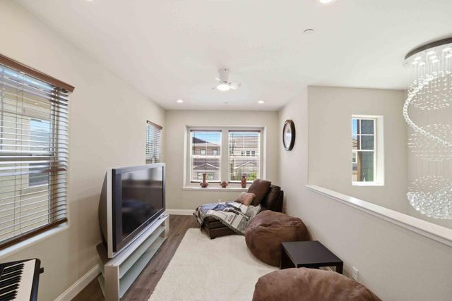 741 Baxter Way, Gilroy, CA 95020