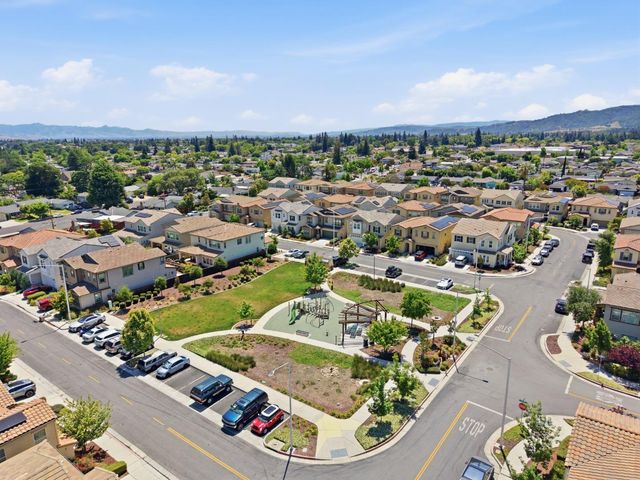 741 Baxter Way, Gilroy, CA 95020