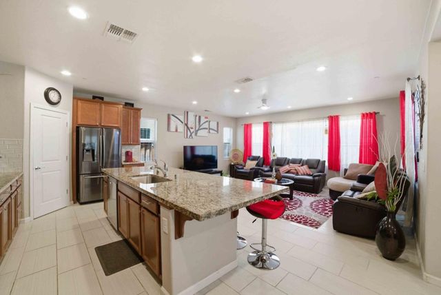 741 Baxter Way, Gilroy, CA 95020
