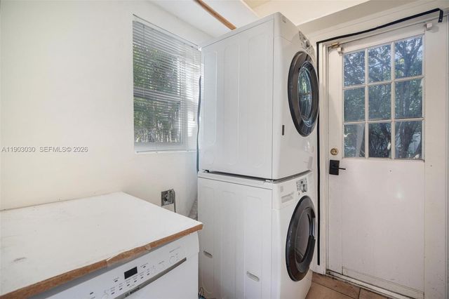 721 Majorca Ave, Coral Gables, FL 33134