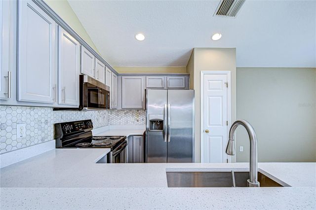 6029 SWEET WILLIAM TERRACE, Land O Lakes, FL 34639