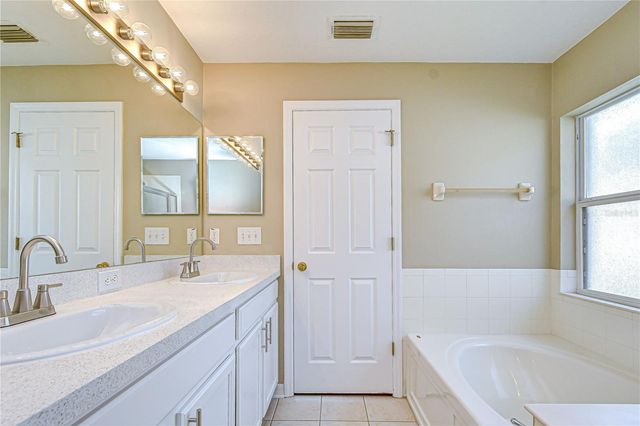 6029 SWEET WILLIAM TERRACE, Land O Lakes, FL 34639