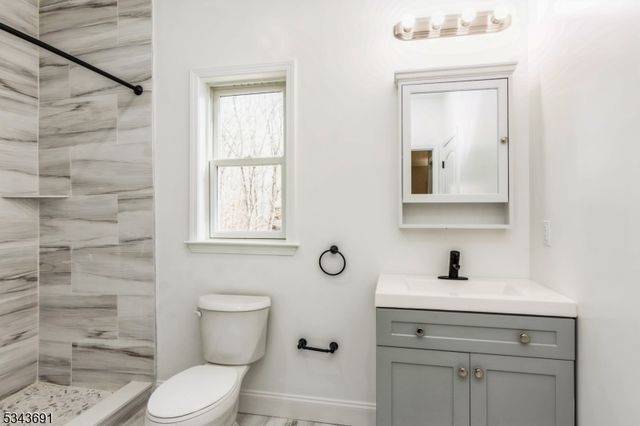 5 Frank Ave, Sayreville Boro, NJ 08872