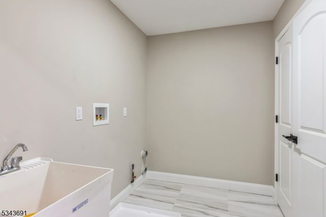 5 Frank Ave, Sayreville Boro, NJ 08872