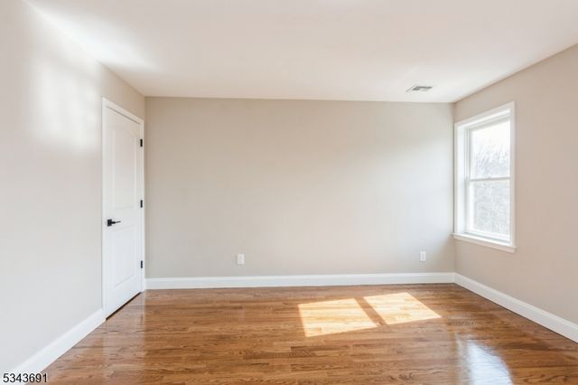 5 Frank Ave, Sayreville Boro, NJ 08872