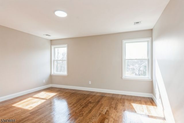 5 Frank Ave, Sayreville Boro, NJ 08872