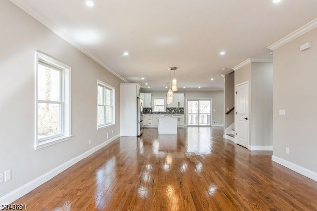 5 Frank Ave, Sayreville Boro, NJ 08872