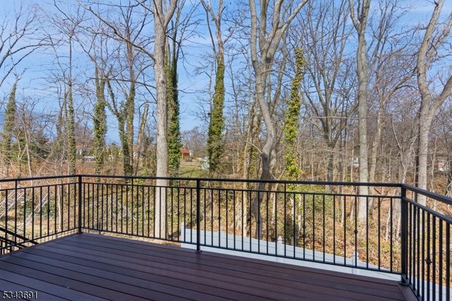 5 Frank Ave, Sayreville Boro, NJ 08872