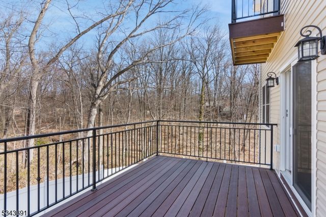 5 Frank Ave, Sayreville Boro, NJ 08872