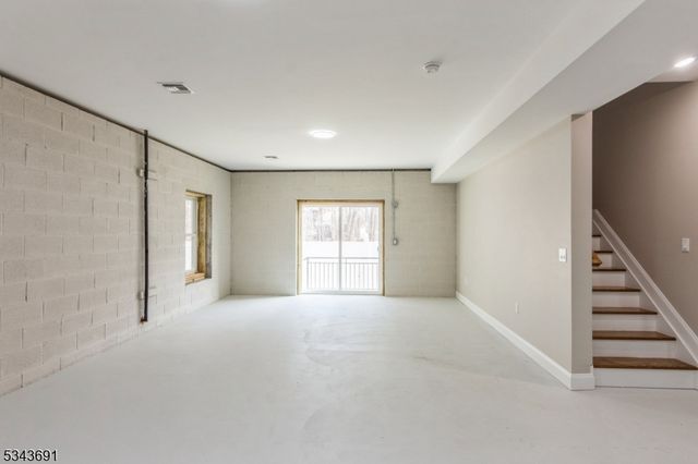 5 Frank Ave, Sayreville Boro, NJ 08872