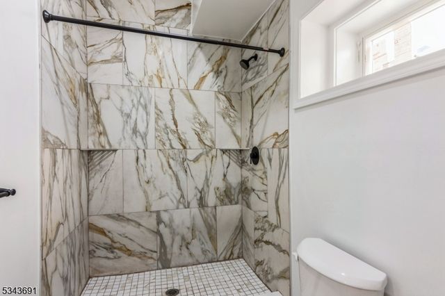 5 Frank Ave, Sayreville Boro, NJ 08872