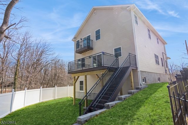 5 Frank Ave, Sayreville Boro, NJ 08872