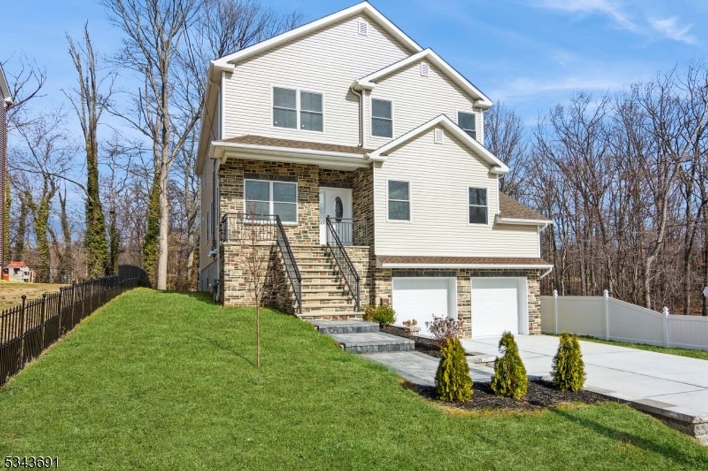 5 Frank Ave, Sayreville Boro, NJ 08872