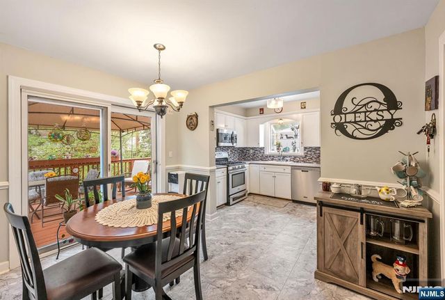 115 Claremont Terrace, Wayne, NJ 07470