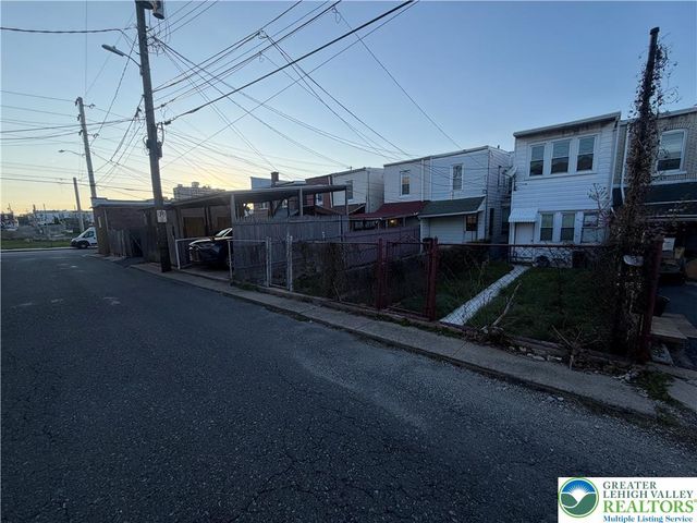 1144 West Allen Street, Allentown City, PA 18102