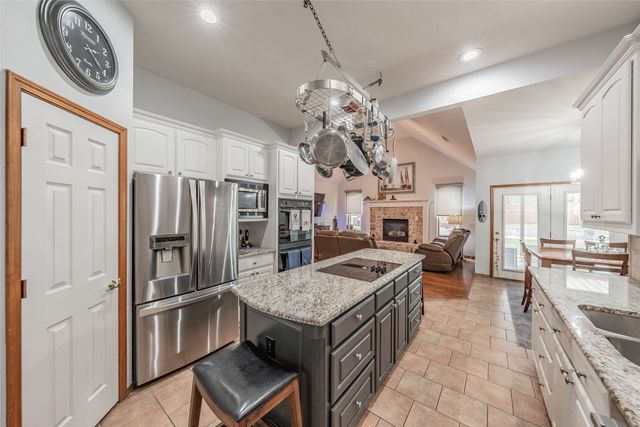 6013 Gateridge Drive, Flower Mound, TX 75028