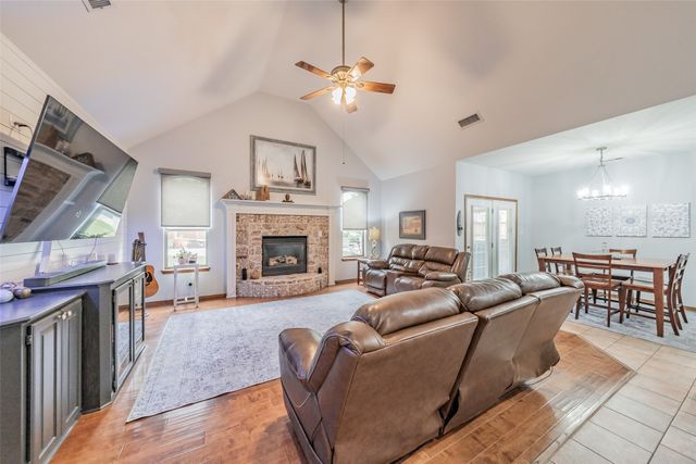 6013 Gateridge Drive, Flower Mound, TX 75028