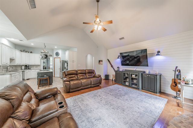 6013 Gateridge Drive, Flower Mound, TX 75028
