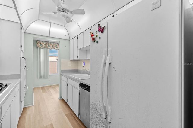 5603 80TH STREET N 512, St Petersburg, FL 33701