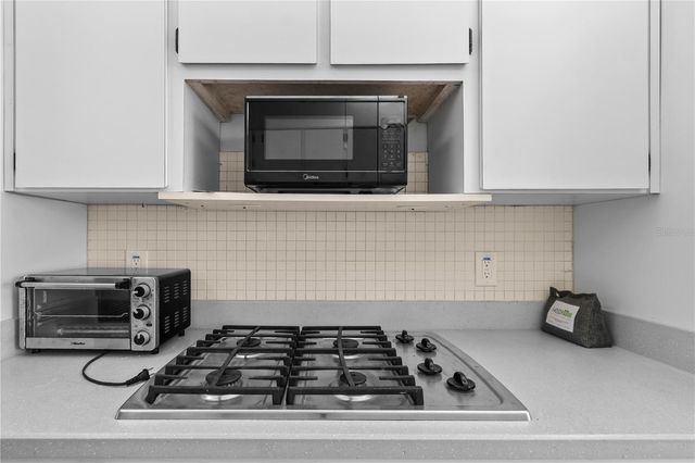 5603 80TH STREET N 512, St Petersburg, FL 33701