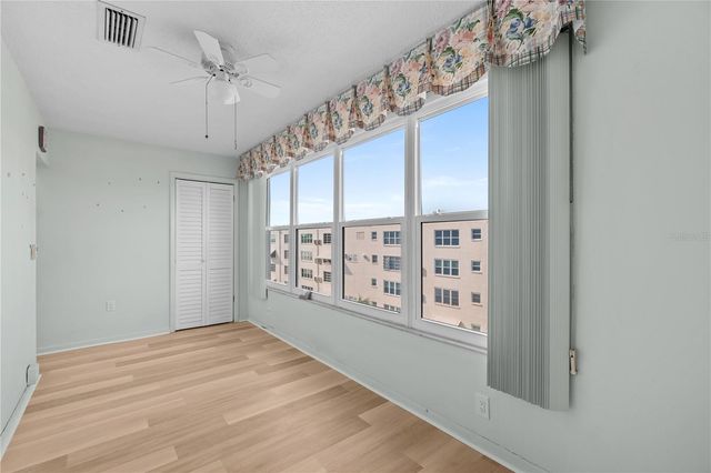 5603 80TH STREET N 512, St Petersburg, FL 33701