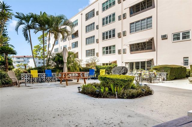 5603 80TH STREET N 512, St Petersburg, FL 33701