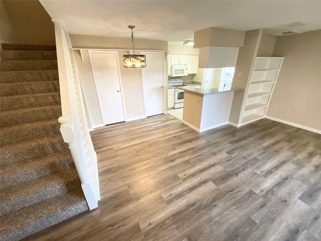 1515 Sandy Springs Road 1808, Houston, TX 77042