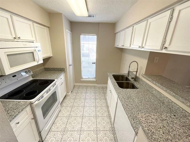 1515 Sandy Springs Road 1808, Houston, TX 77042