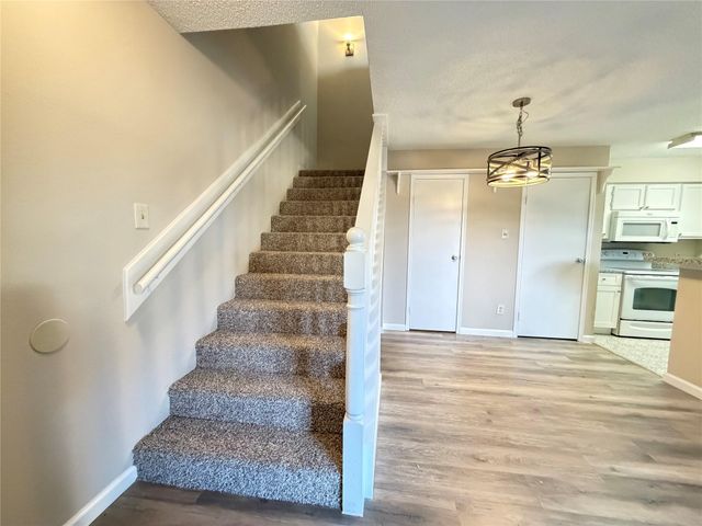 1515 Sandy Springs Road 1808, Houston, TX 77042