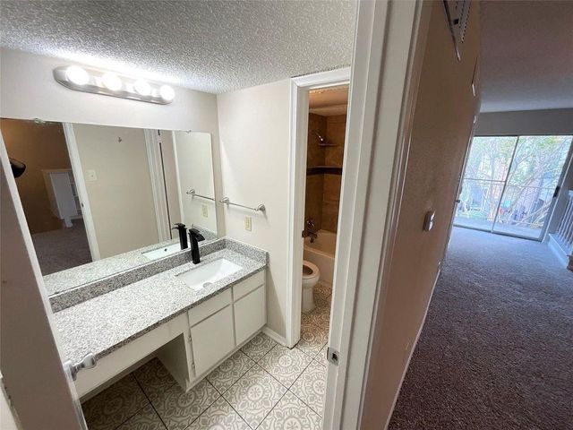 1515 Sandy Springs Road 1808, Houston, TX 77042