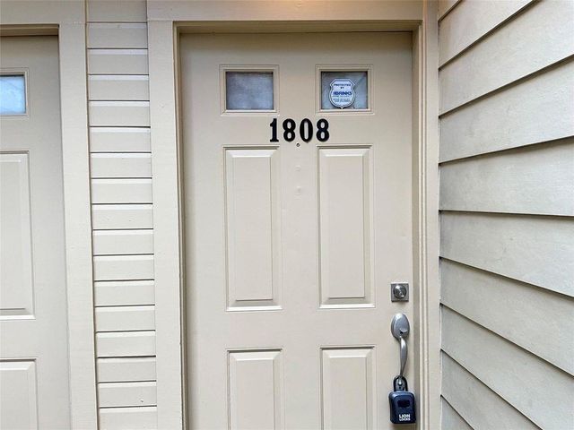 1515 Sandy Springs Road 1808, Houston, TX 77042