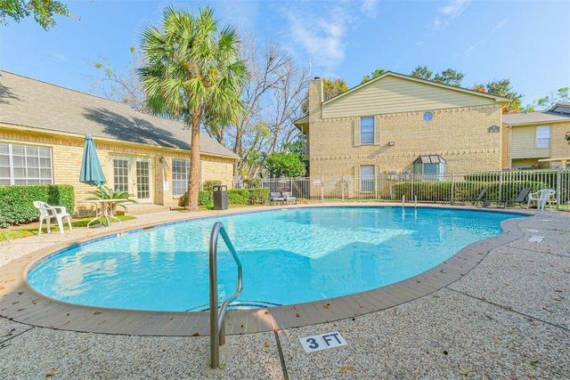 1515 Sandy Springs Road 1808, Houston, TX 77042