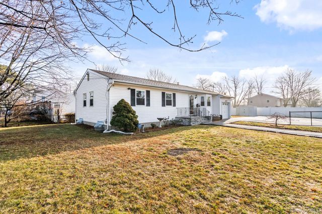 43 Nimitz Avenue, Brentwood, NY 11717