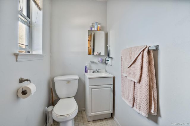 43 Nimitz Avenue, Brentwood, NY 11717