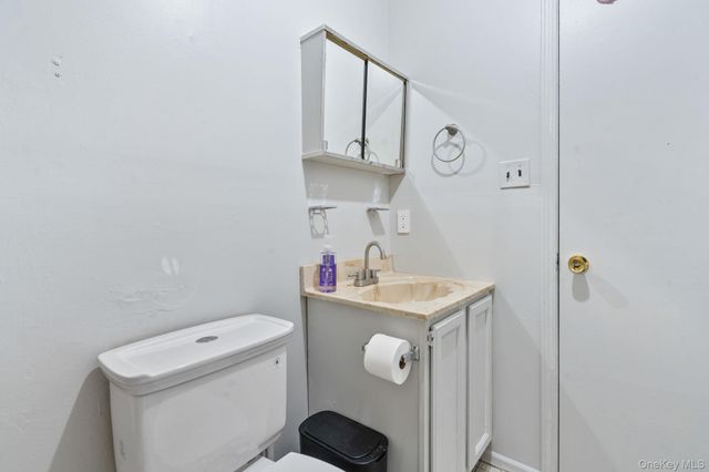 43 Nimitz Avenue, Brentwood, NY 11717