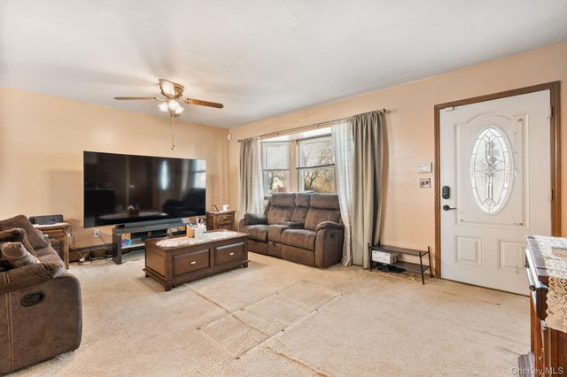 43 Nimitz Avenue, Brentwood, NY 11717