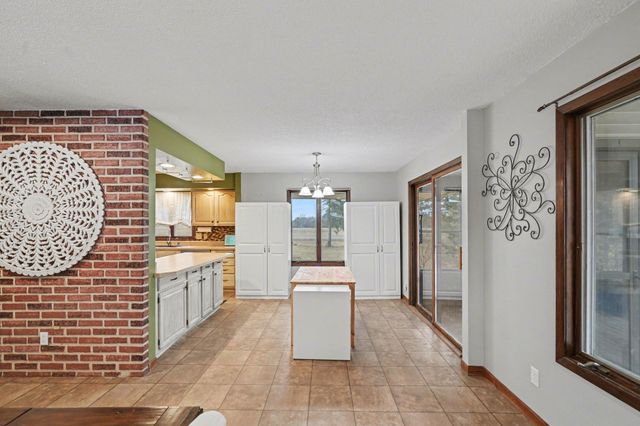 31660 N Lakes Trail, Lindstrom, MN 55045