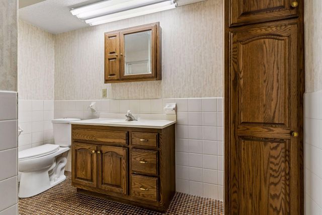 7360 Pinetree Lane NE, Fridley, MN 55432
