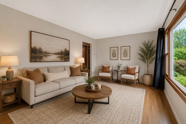 2008 Zircon Lane, Eagan, MN 55122