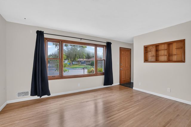 2008 Zircon Lane, Eagan, MN 55122