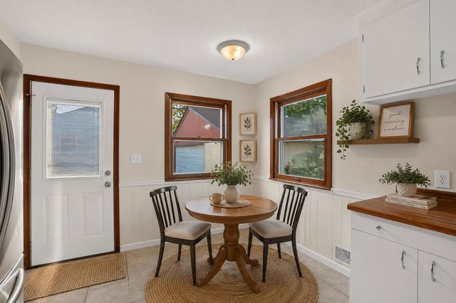 2008 Zircon Lane, Eagan, MN 55122