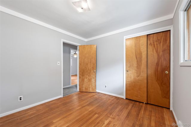 25801 Pine View Avenue, Warren, MI 48091