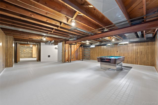 25801 Pine View Avenue, Warren, MI 48091