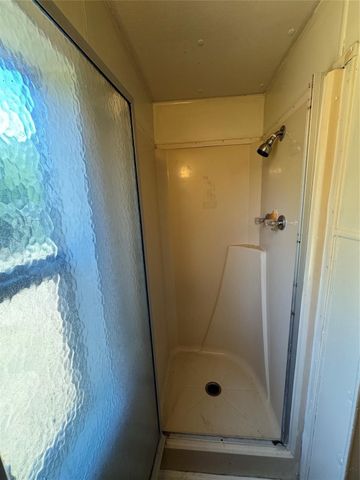 2010 Spring Court A, Azle, TX 76020