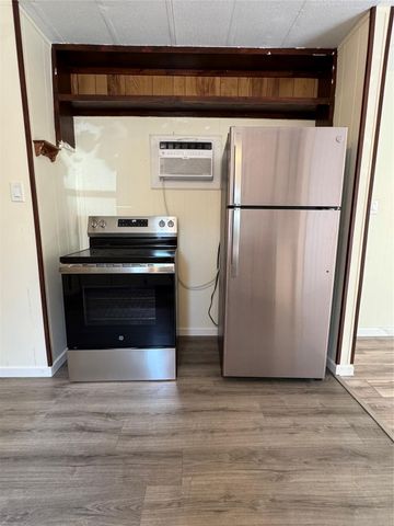 2010 Spring Court A, Azle, TX 76020